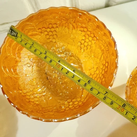 Vintage Marigold Carnival Glass Bowl Set - Picture 6 of 11